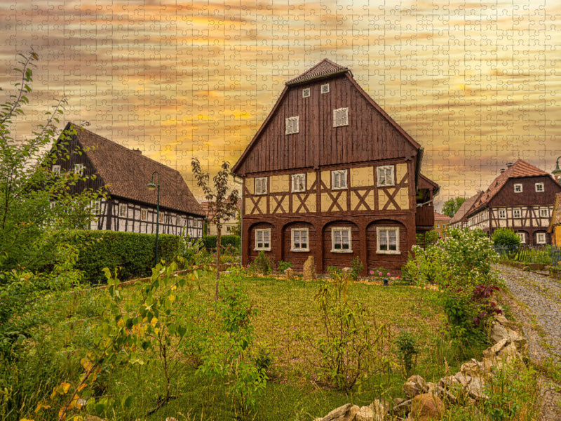 Umgebindehaus in Großschönau (1352 gegründet). - CALVENDO Foto-Puzzle'