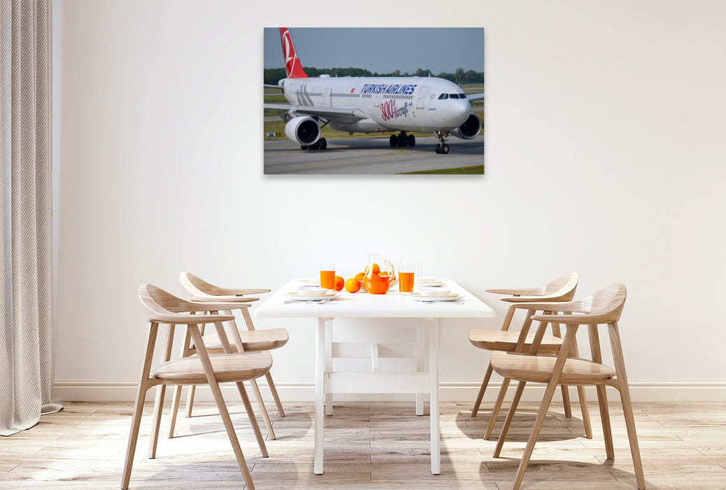 Premium Textil-Leinwand Turkish Airlines A330-303 (TC-LNC) at Munich Airport (MUC/EDDM)