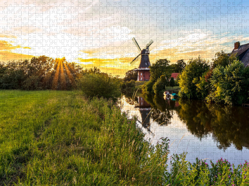 Greetsieler Grüne Mühle im Sonnenuntergang - CALVENDO Foto-Puzzle'