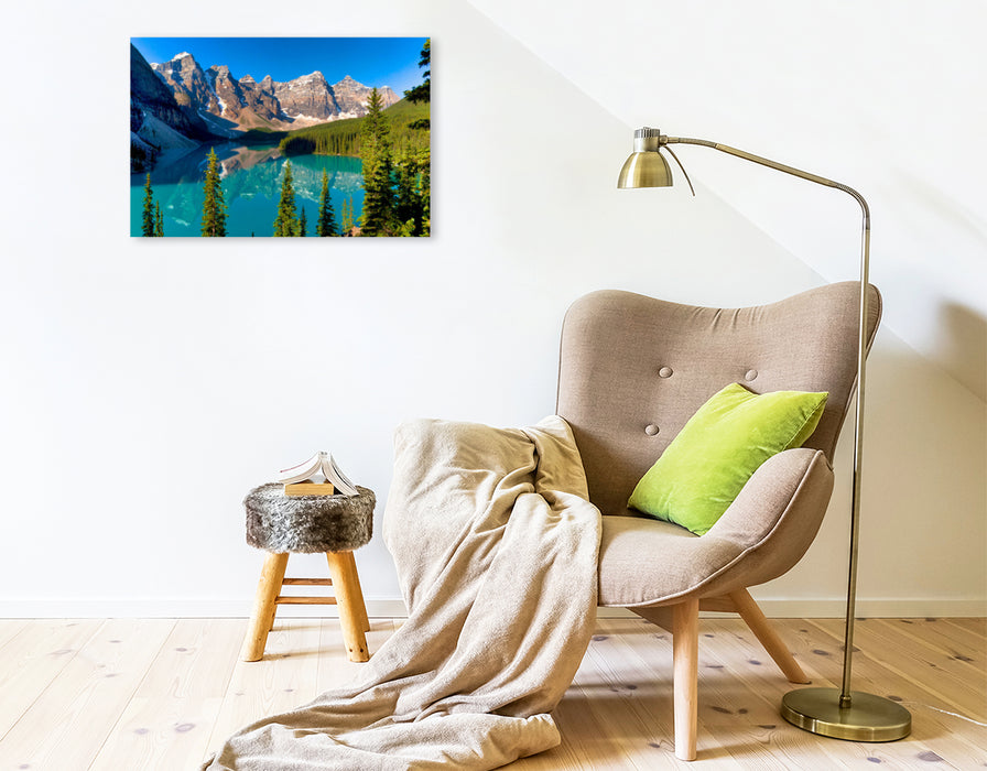 Premium Textil-Leinwand Ein Motiv aus dem Kalender Moraine Lake, Alberta/ Kanada