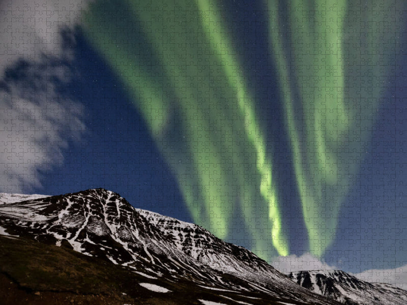 Aurores boréales sur les montagnes des hauts plateaux d'Islande - Puzzle photo CALVENDO' 