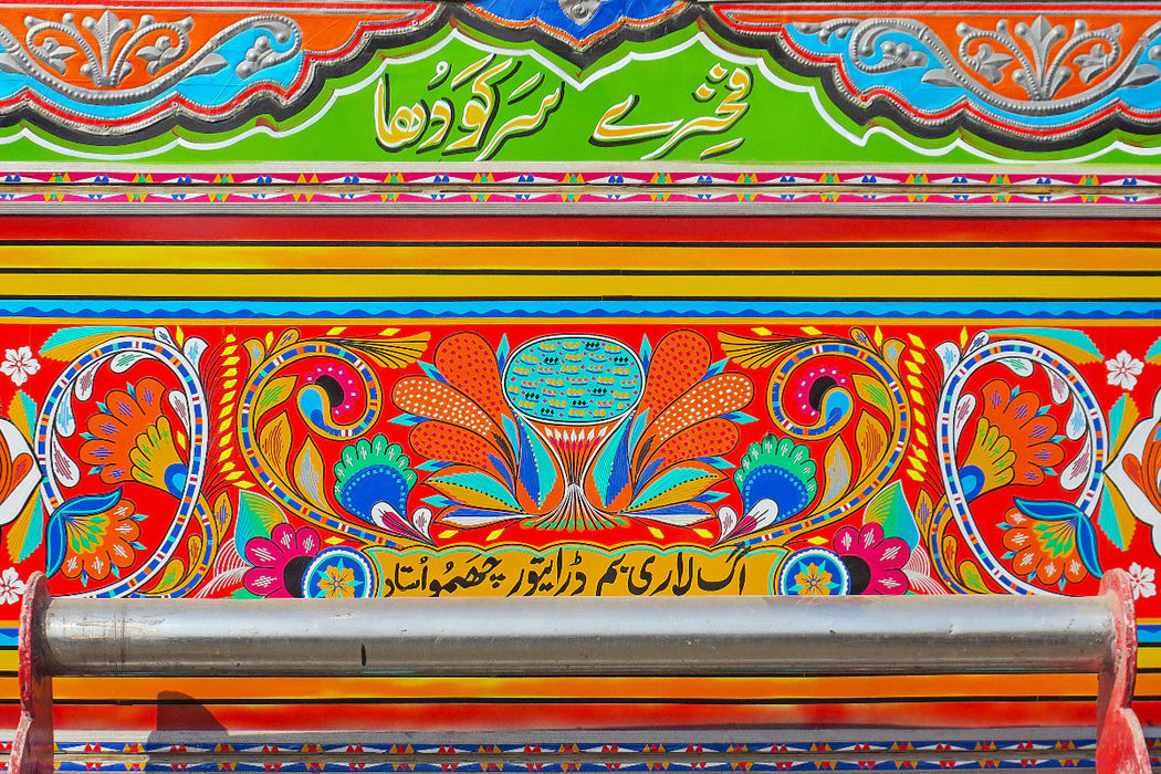 Premium Textil-Leinwand Ein Motiv aus dem Kalender Pakistan farbenfrohe Busse