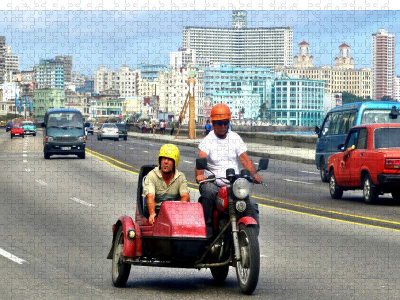 Ein Motorrad-Gespann der Marke JAWA in Havanna - CALVENDO Foto-Puzzle'