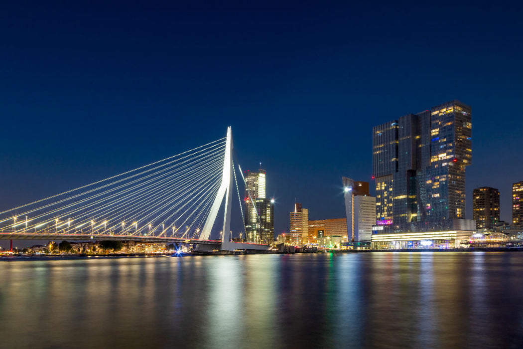 Premium Textil-Leinwand ROTTERDAM Erasmusbrücke bei Nacht