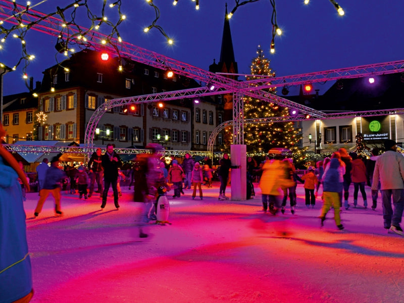 Winterlicher Spaß auf dem Marktplatz - CALVENDO Foto-Puzzle - calvendoverlag 29.99