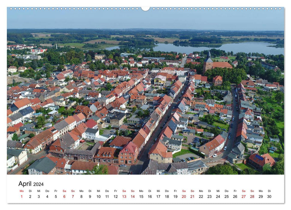 Sternberg dans le Mecklembourg - photos aériennes de Markus Rein (calendrier mural CALVENDO 2024) 