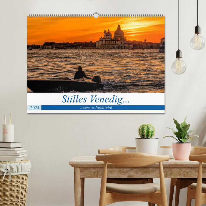 Venise silencieuse quand la nuit tombe (Calendrier mural CALVENDO 2024) 