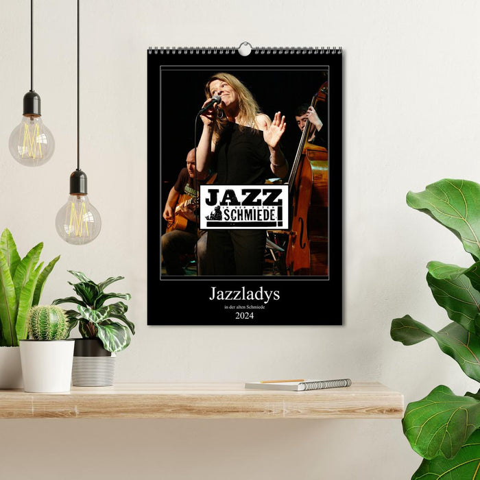 Jazzladys in der alten Schmiede (CALVENDO Wandkalender 2024)