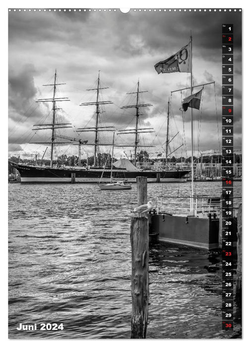 LÜBECK Monochrome Momente (CALVENDO Premium Wandkalender 2024)