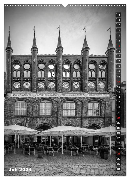 LÜBECK Monochrome Moments (CALVENDO Premium Wall Calendar 2024) 