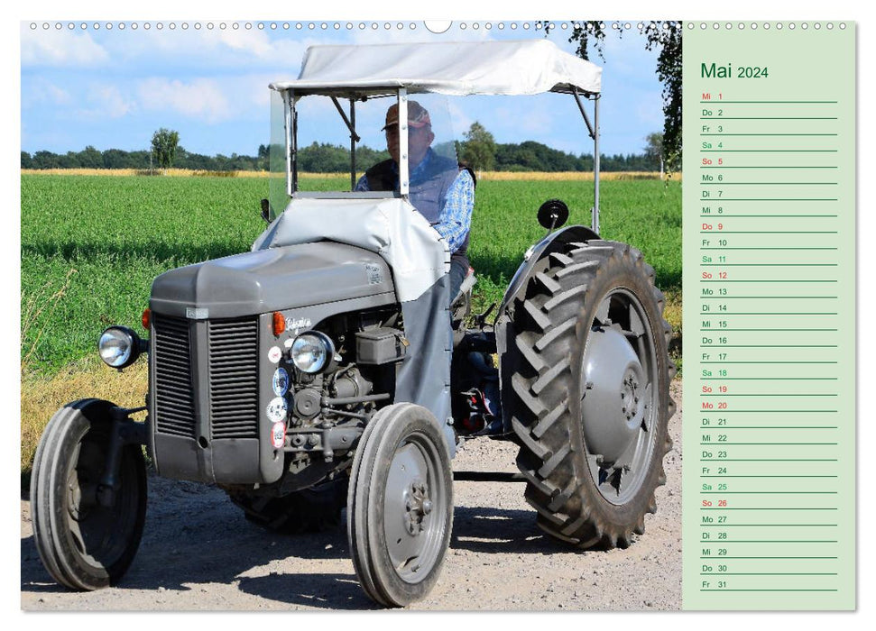 Vintage tractor on tour (CALVENDO Premium wall calendar 2024) 