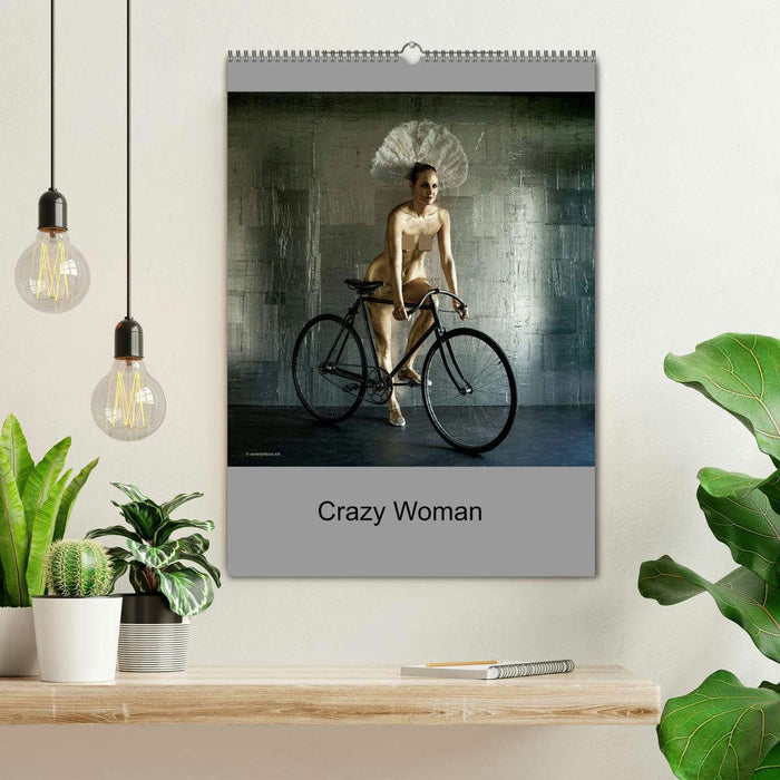 Crazy Woman (CALVENDO Wandkalender 2024)