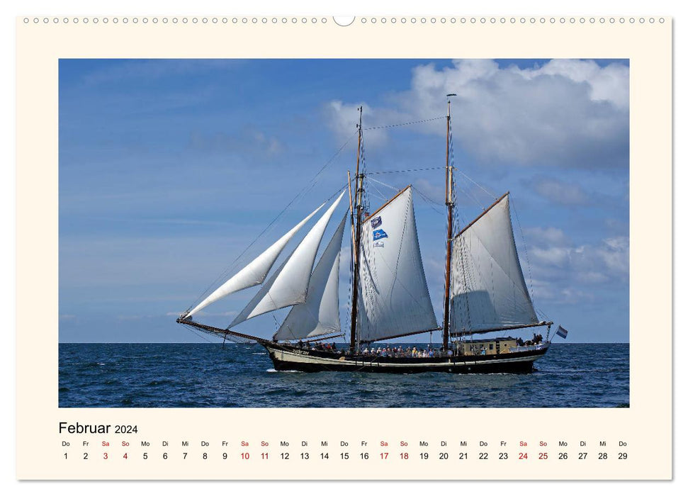 Unter vollen Segeln Traditionssegler auf der Ostsee (CALVENDO Premium Wandkalender 2024)