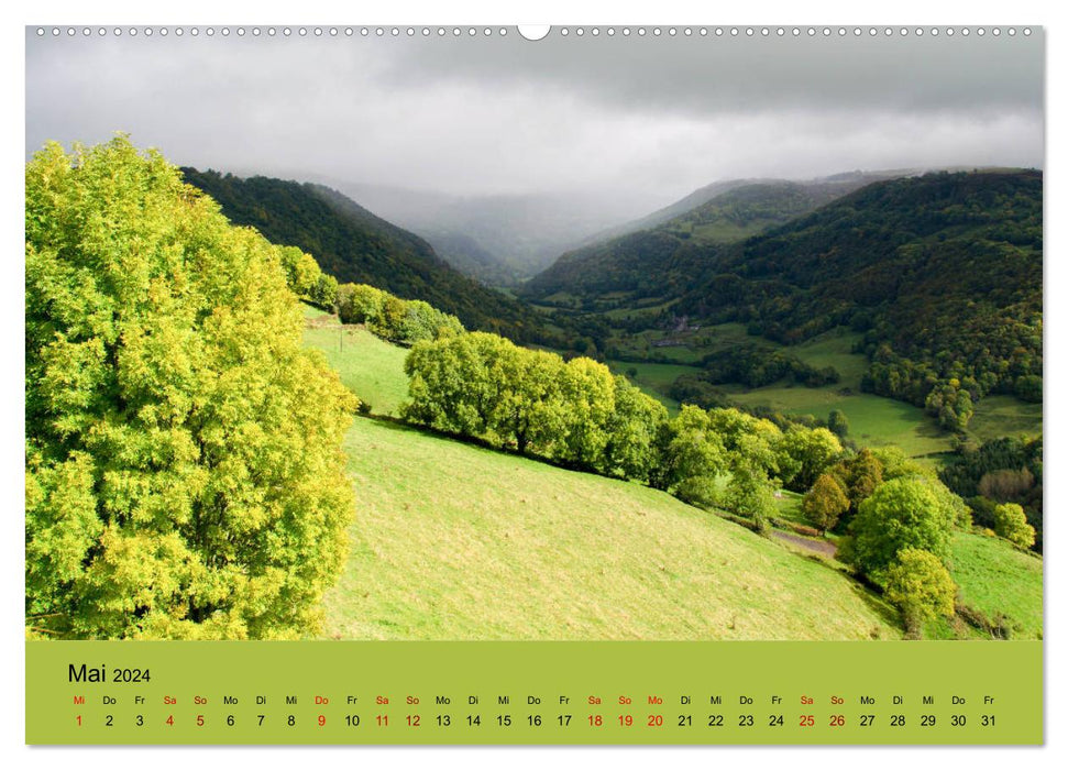 Natural paradise Auvergne (CALVENDO wall calendar 2024) 