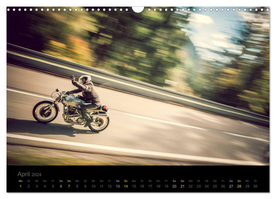 Klassische Motorräder auf der Piste (CALVENDO Wandkalender 2024)