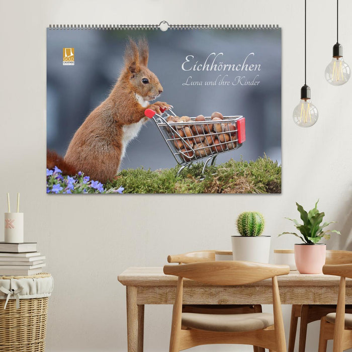 Luna the squirrel and her children (CALVENDO wall calendar 2024) 