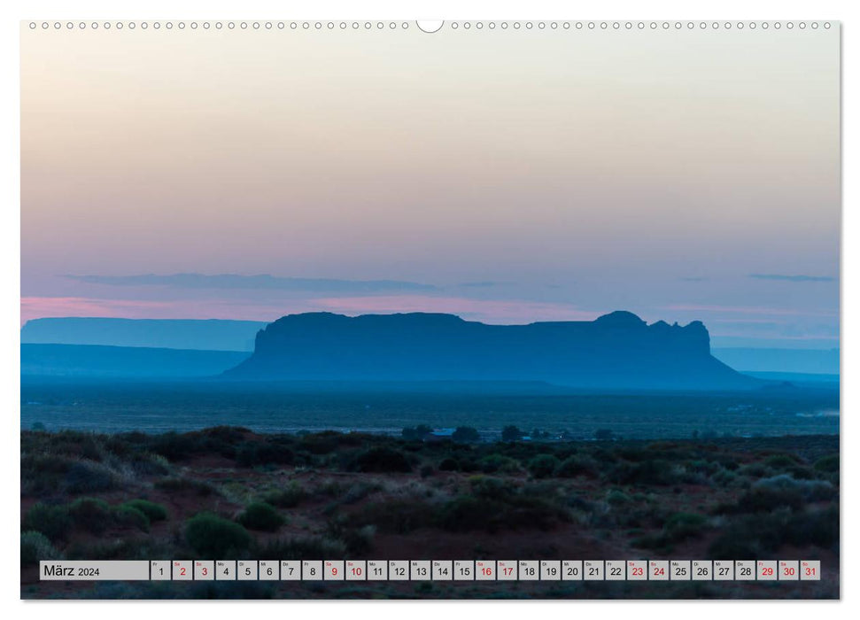 Bergsilhouetten in Arizona (CALVENDO Premium Wandkalender 2024)