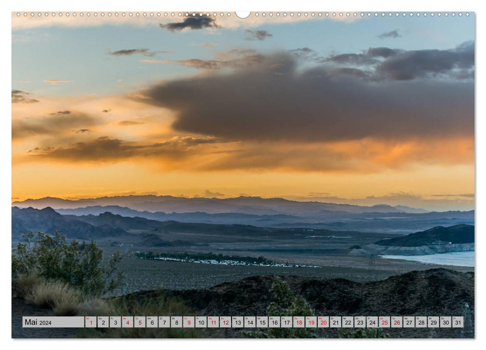 Bergsilhouetten in Arizona (CALVENDO Premium Wandkalender 2024)
