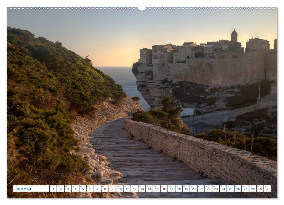 La Corse, l'île paradisiaque sauvage de la Méditerranée (Calendrier mural CALVENDO 2024) 