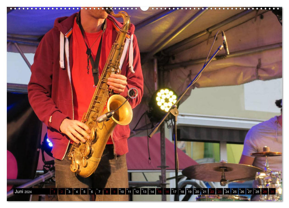 SAXOPHONE - on stage (CALVENDO wall calendar 2024) 