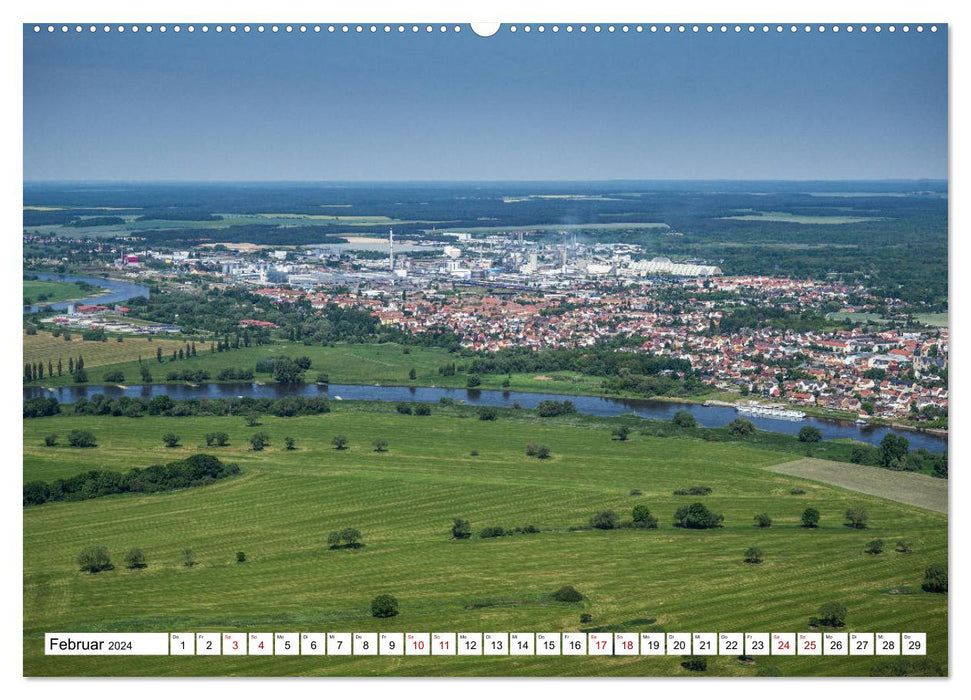 Lutherstadt Wittenberg - Stadt der Reformation aus der Vogelperspektive (CALVENDO Premium Wandkalender 2024)