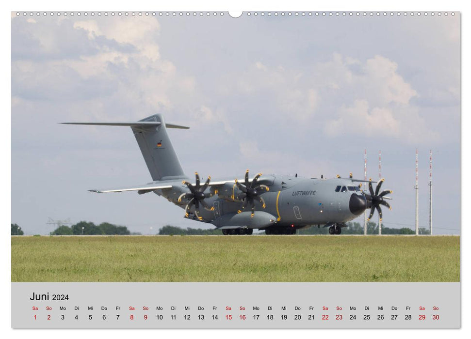Transport aircraft Airbus A400M Atlas (CALVENDO Premium Wall Calendar 2024) 