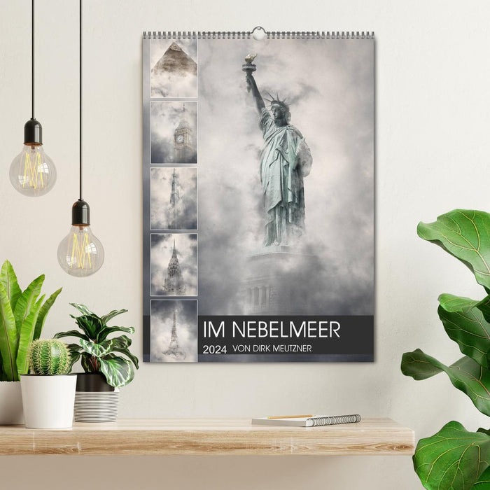 Im Nebelmeer (CALVENDO Wandkalender 2024)