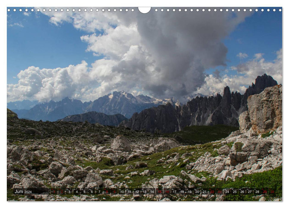 Dolomiten 2024 - Die weißen Berge (CALVENDO Wandkalender 2024)