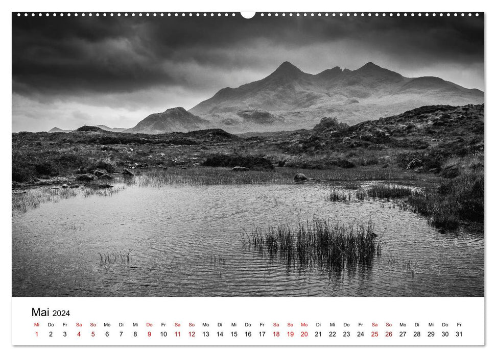 Skye in monochrome (CALVENDO Premium Wall Calendar 2024) 