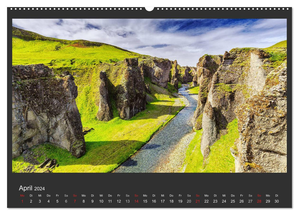 Iceland - Spectacular landscape of fire, water and ice (CALVENDO Premium Wall Calendar 2024) 