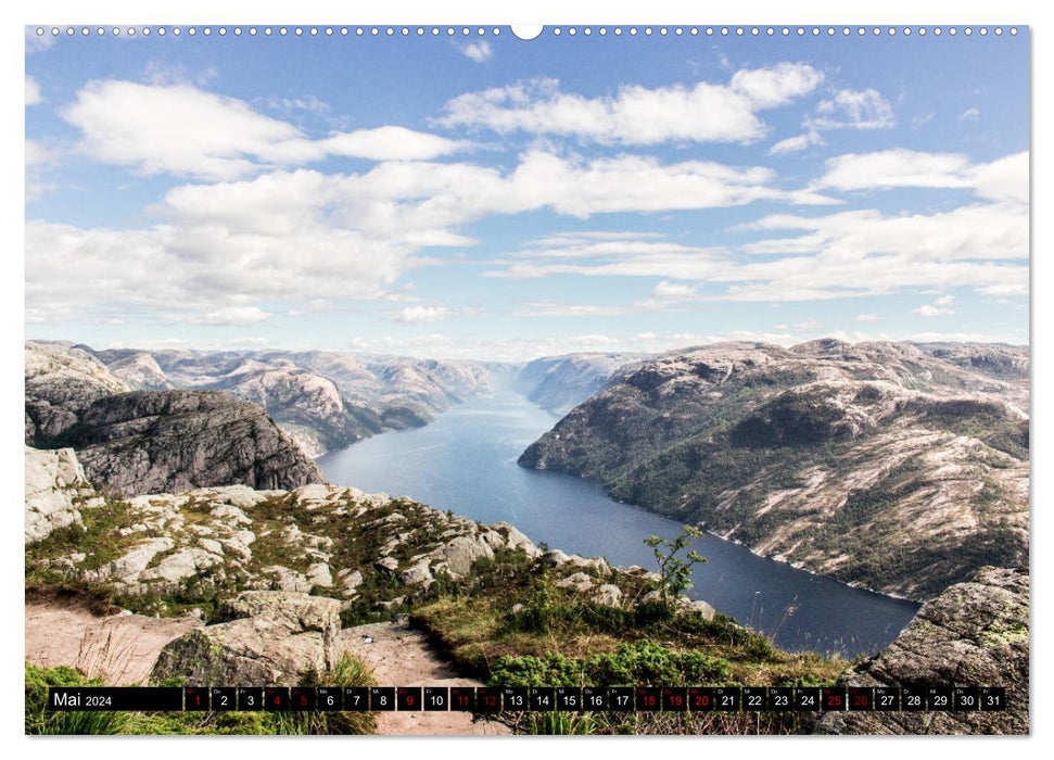 Norway - On the road at the Lysefjord (CALVENDO wall calendar 2024) 