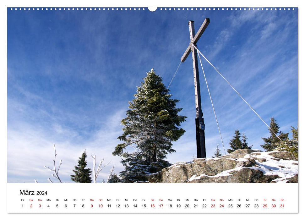 Croix au sommet de la forêt de Bohême (Calendrier mural CALVENDO Premium 2024) 