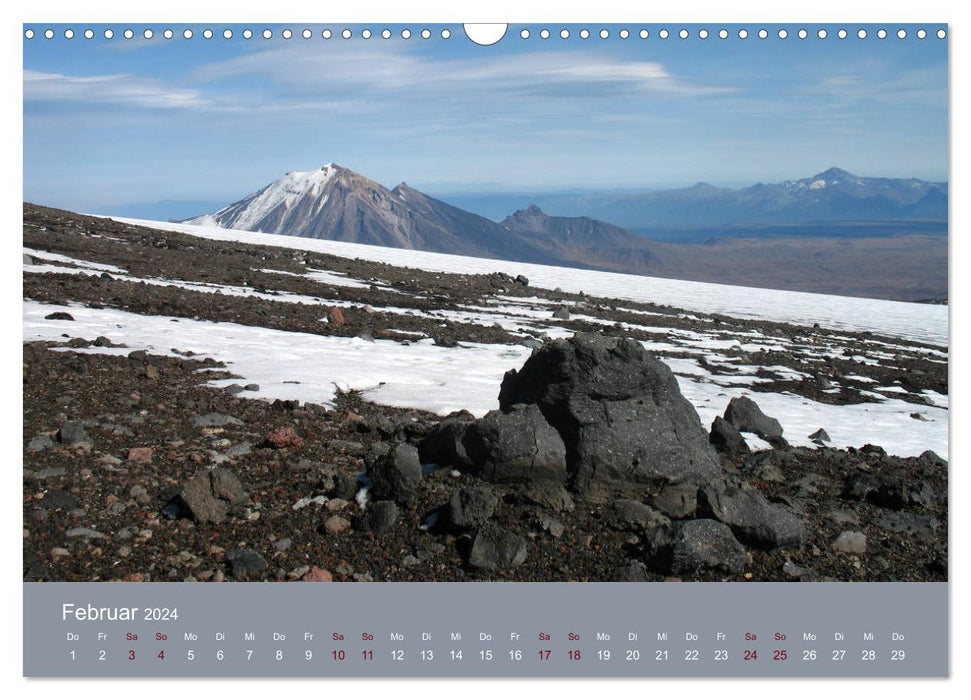Kamtchatka - volcans, cendres, glace (calendrier mural CALVENDO 2024) 