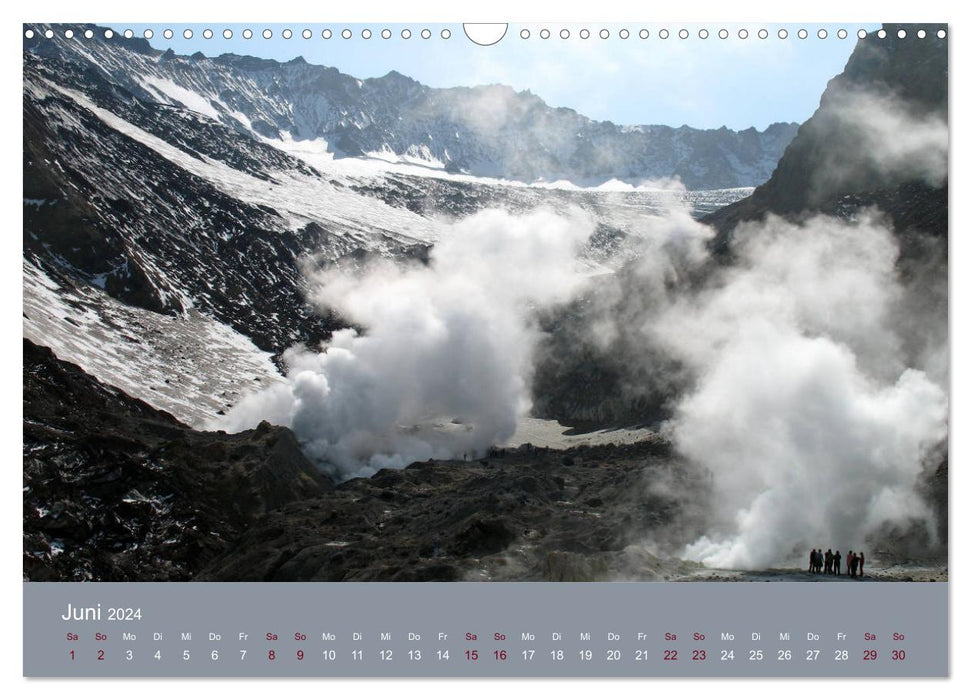 Kamtschatka - Vulkane, Asche, Eis (CALVENDO Wandkalender 2024)