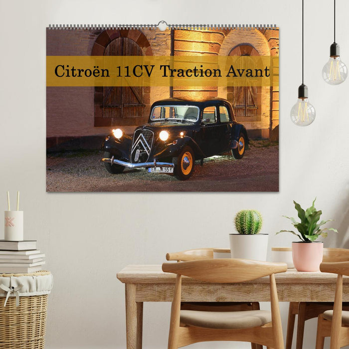 Citroën 11CV Traction Avant (CALVENDO Wandkalender 2024)