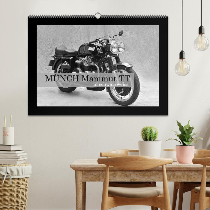 Münch Mammut TT en noir et blanc (calendrier mural CALVENDO 2024) 