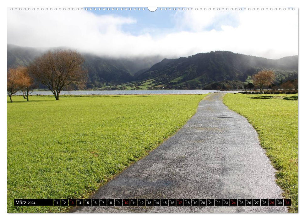 On the road on lonely paths (CALVENDO wall calendar 2024) 