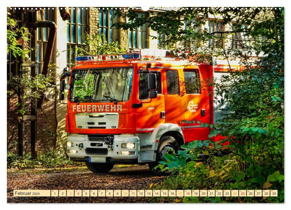 Feuerwehr - weltweit im Einsatz (CALVENDO Premium Wandkalender 2024)