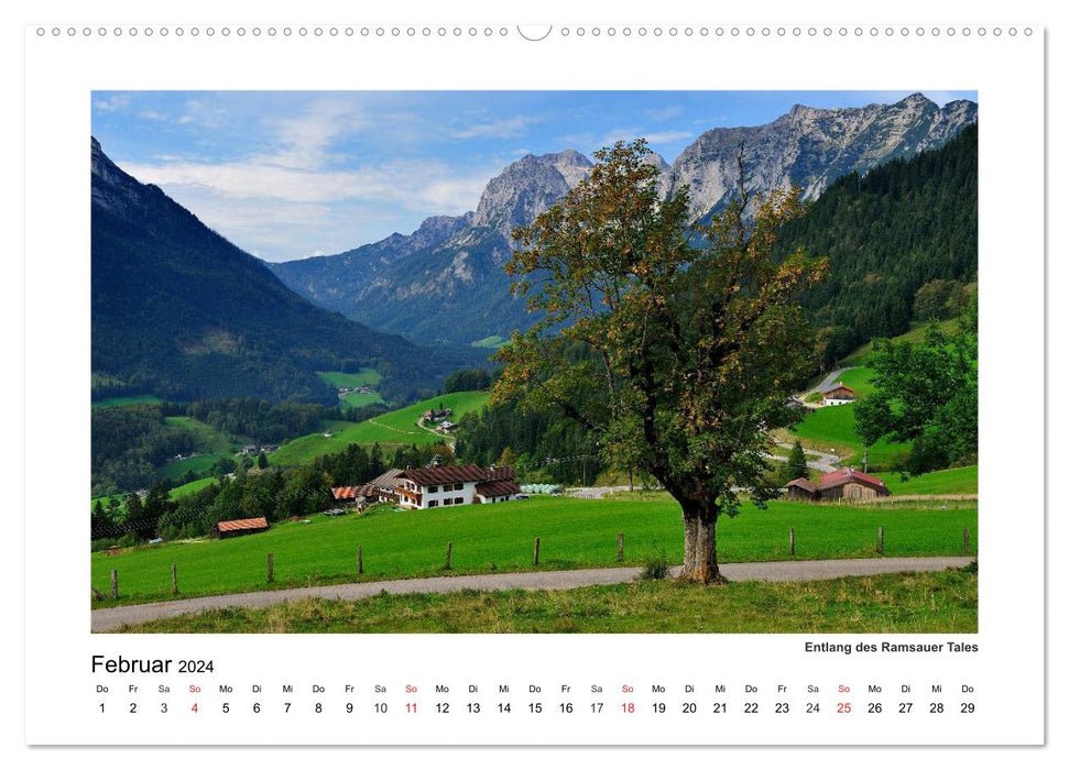 Bienvenue au village alpin de Ramsau (calendrier mural CALVENDO 2024) 