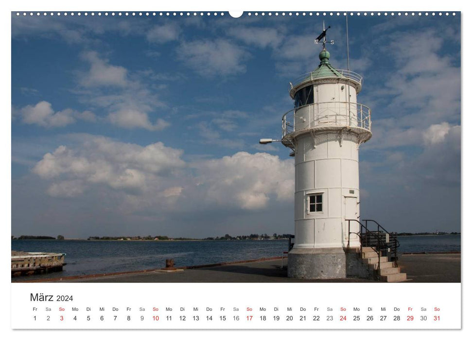 Leuchttürme und Leuchtfeuer an der Ostsee (CALVENDO Premium Wandkalender 2024)