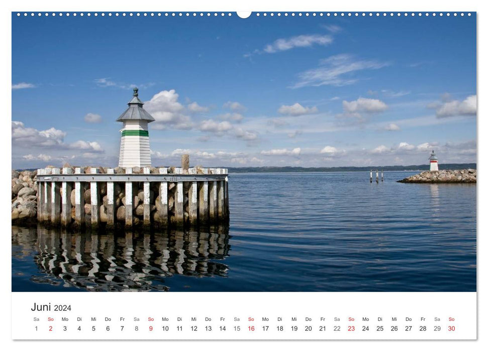 Leuchttürme und Leuchtfeuer an der Ostsee (CALVENDO Wandkalender 2024)
