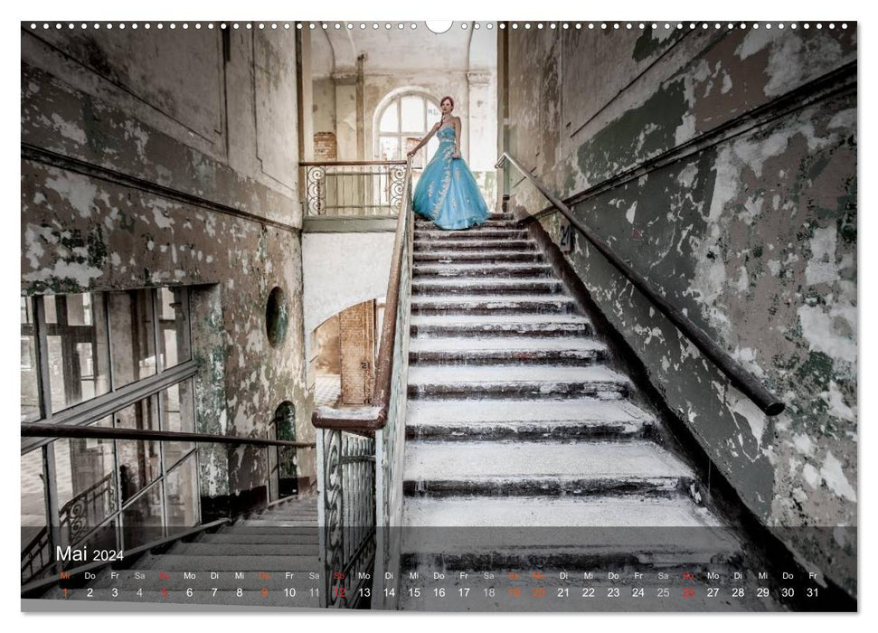 Forgotten places - lost past (CALVENDO Premium wall calendar 2024) 