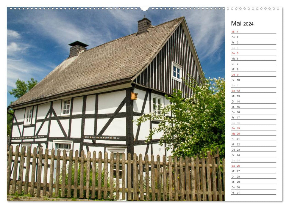 Sauerländer Fachwerkidylle (CALVENDO Premium Wandkalender 2024)