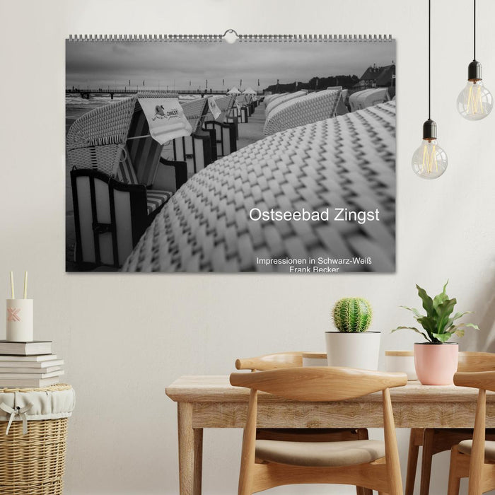 Station balnéaire de Zingst sur la mer Baltique - impressions en noir et blanc (calendrier mural CALVENDO 2024) 