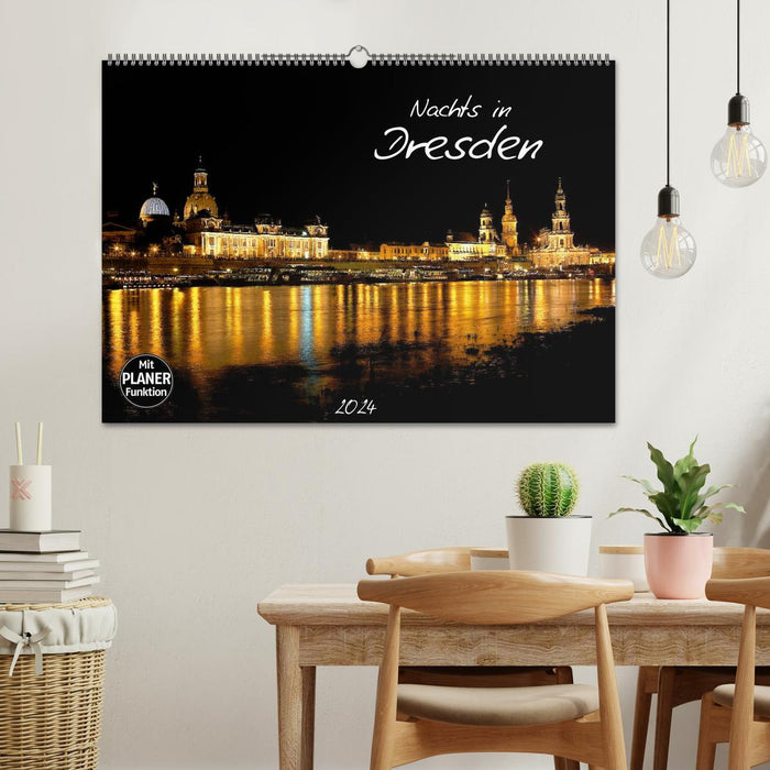 At night in Dresden (CALVENDO wall calendar 2024) 