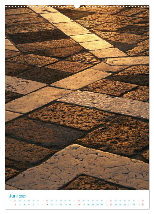 Beautiful paths invite you (CALVENDO Premium Wall Calendar 2024) 