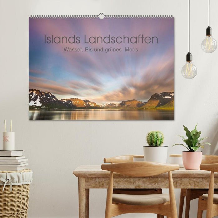 Islands Landschaften - Wasser, Eis und grünes Moos (CALVENDO Wandkalender 2024)