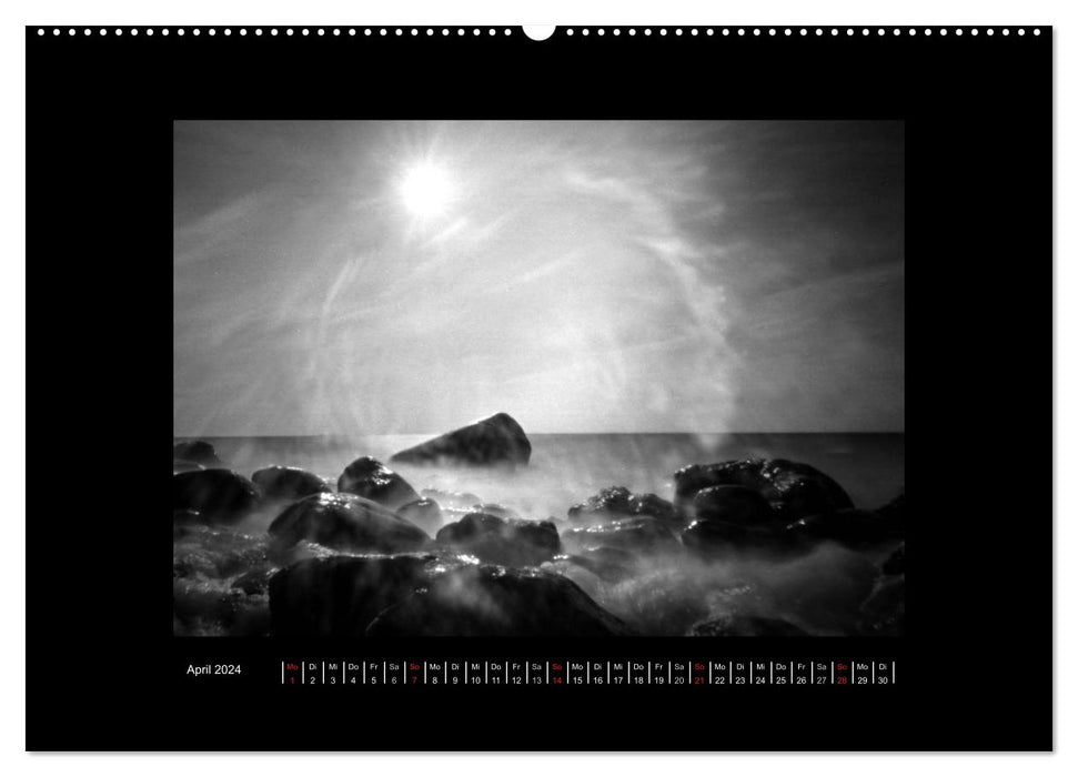Aus der Zeit gefallen - Fotografie mit der Camera Obscura (CALVENDO Premium Wandkalender 2024)
