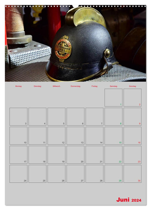 Alte Feuerwehrhelme - Terminplaner (CALVENDO Premium Wandkalender 2024)