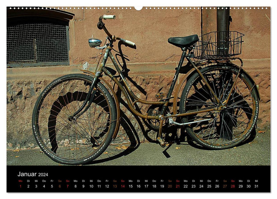 By bike through 2024 (CALVENDO wall calendar 2024) 